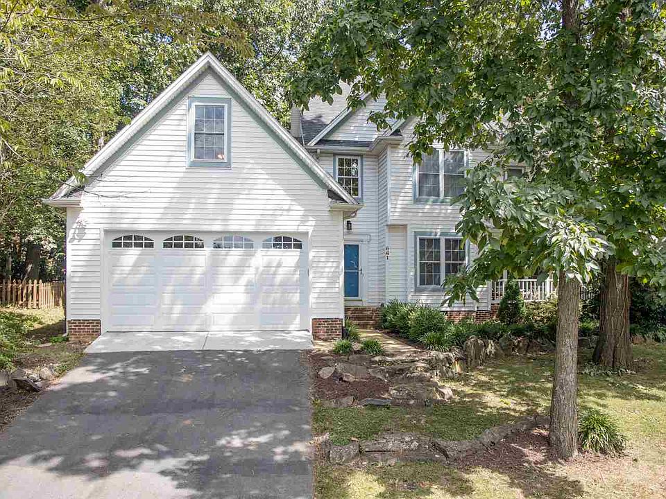 1st image of 661 Wyndham Woods Cir