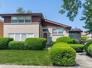 7442 Lowell Ave, Skokie, IL