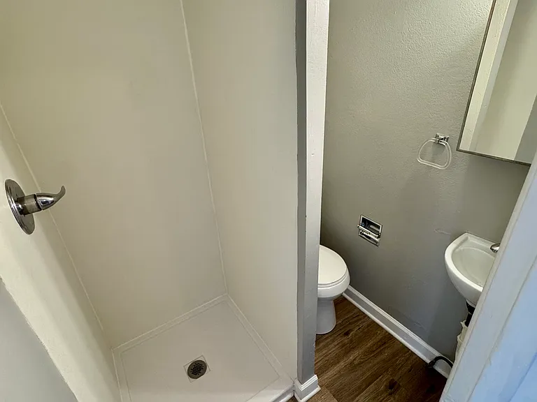 2703 Pine St #2707 — Photo 8