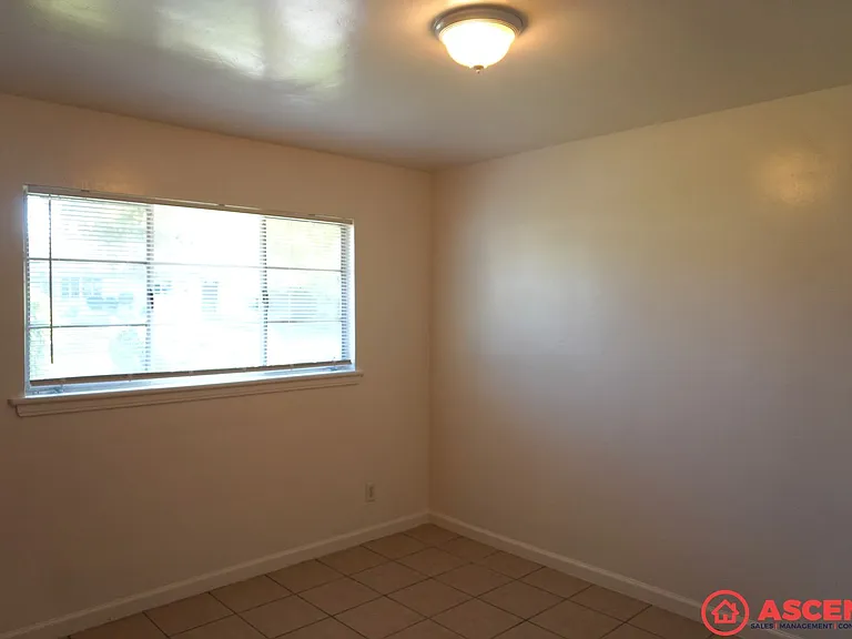 3820 Bryn Mawr Dr — Photo 11