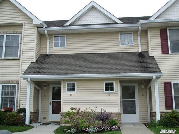 2nd image of 48 Morley Cir
