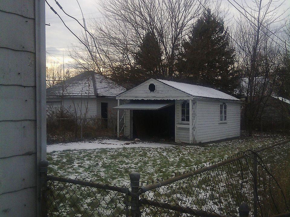 2nd image of 6907 Westwood St