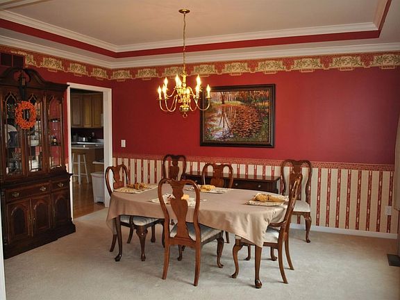 5th image of 1212 Wintercrest Cir