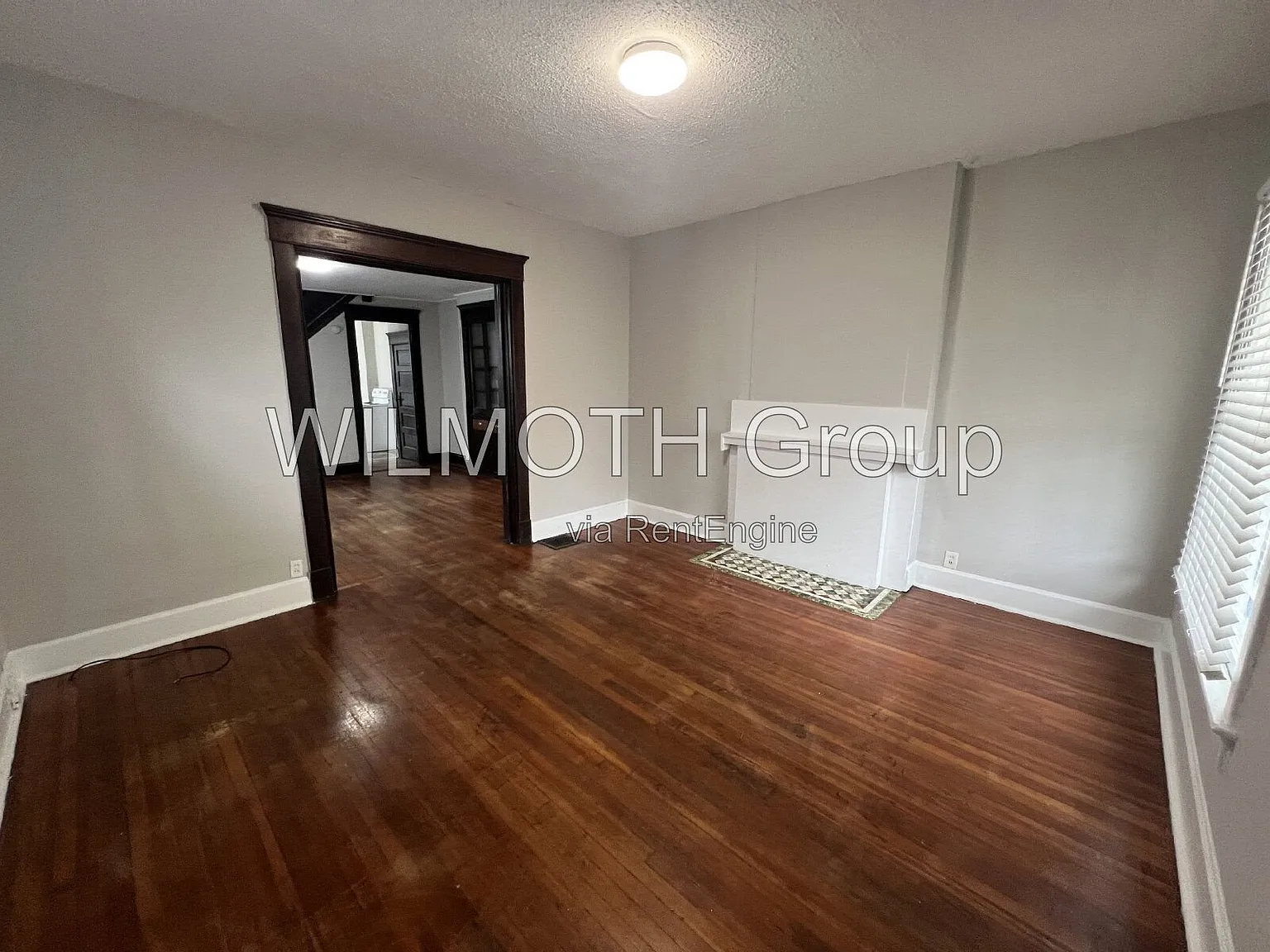 3 bed, 1.0 bath, 1472 sqft, $1,150 — Photo 2