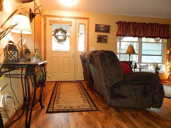 4th image of 2021 E Breezewood Ct