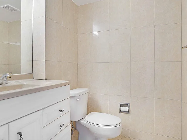 3550 Galt Ocean Dr #809 — Photo 16