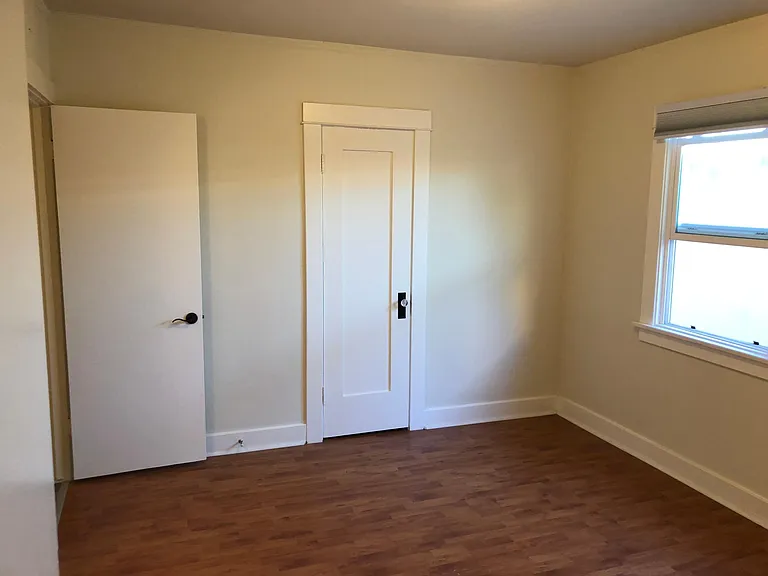 1220 Termino Ave — Photo 23