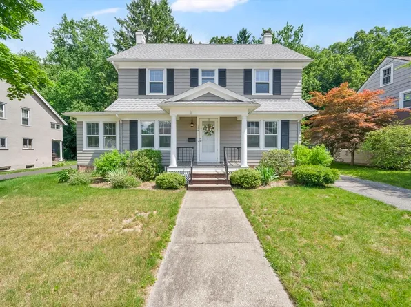 124 Westmoreland Ave, Longmeadow, MA 01106