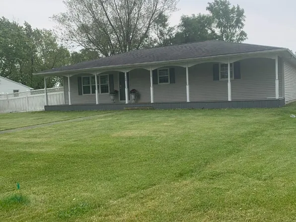 108 W Wilson St, Hebron, IN 46341