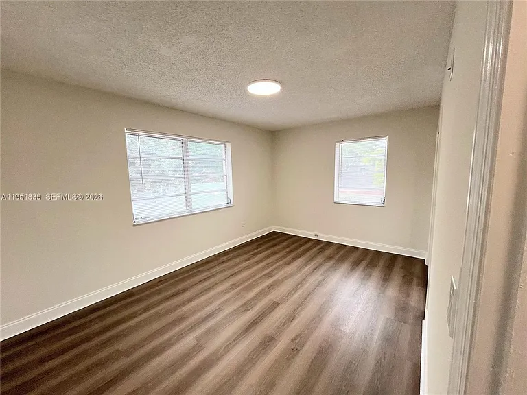 820 86th St #1 — Photo 8
