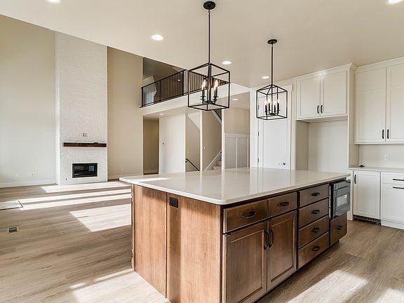 7th image of this home