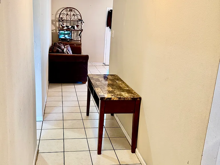 5107 Apala Dr — Photo 2