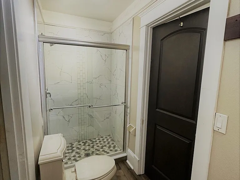 606 Lake Dot Cir #C — Photo 5