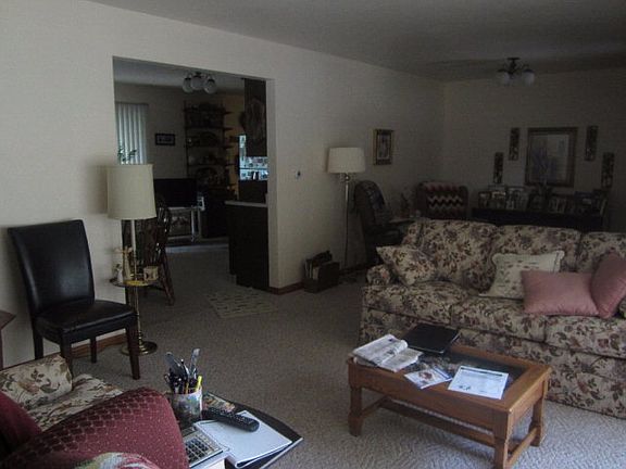2nd image of 746 Connie Ave