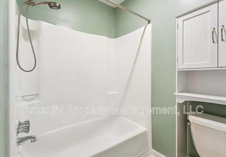 204 Granville Dr — Photo 21