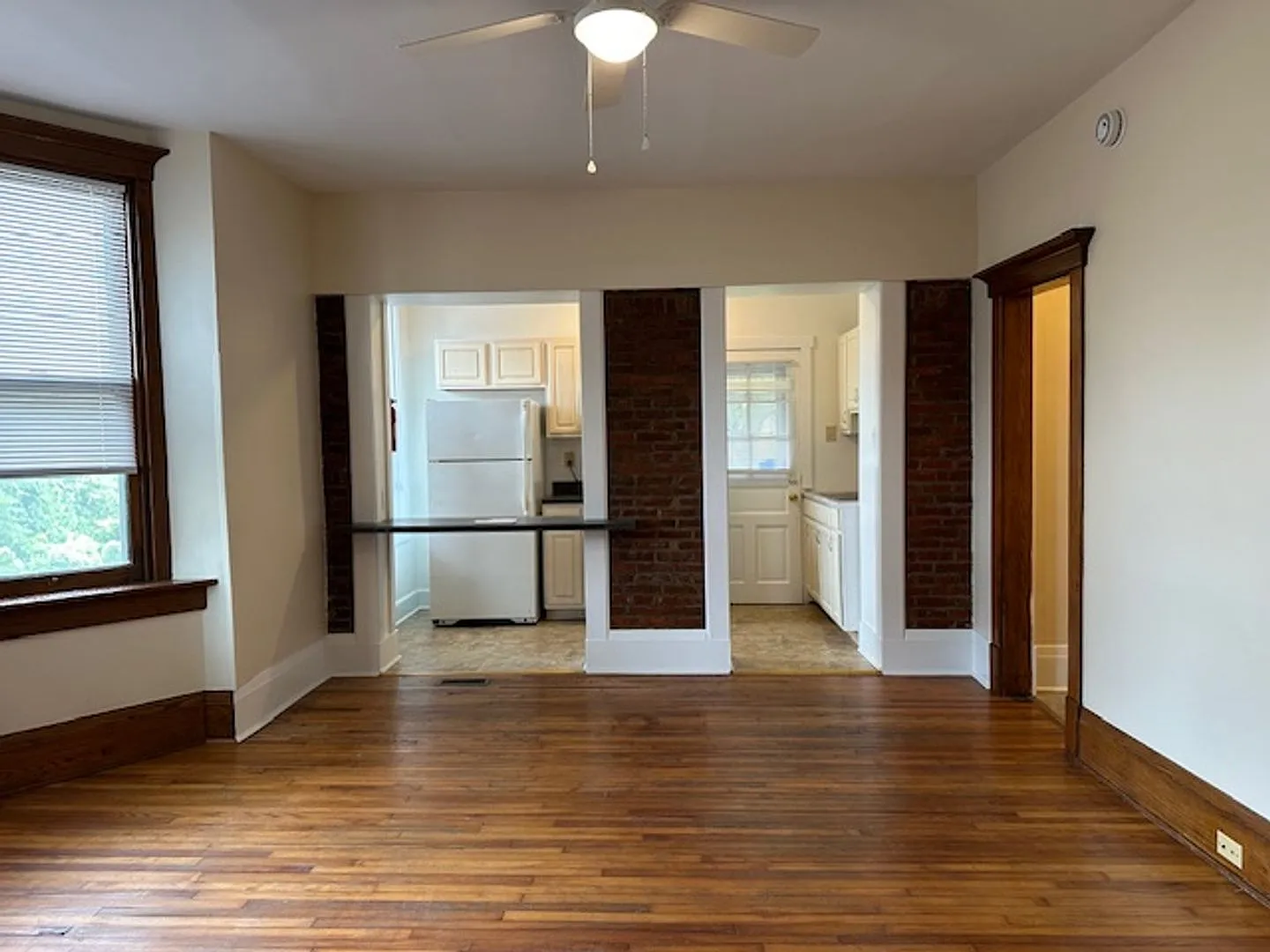Discover A Well-Maintained 1st Floor 1-Bedroom, 1-Bathroom Apartment For Rent in Harrisburg, PA, ... — Photo 2