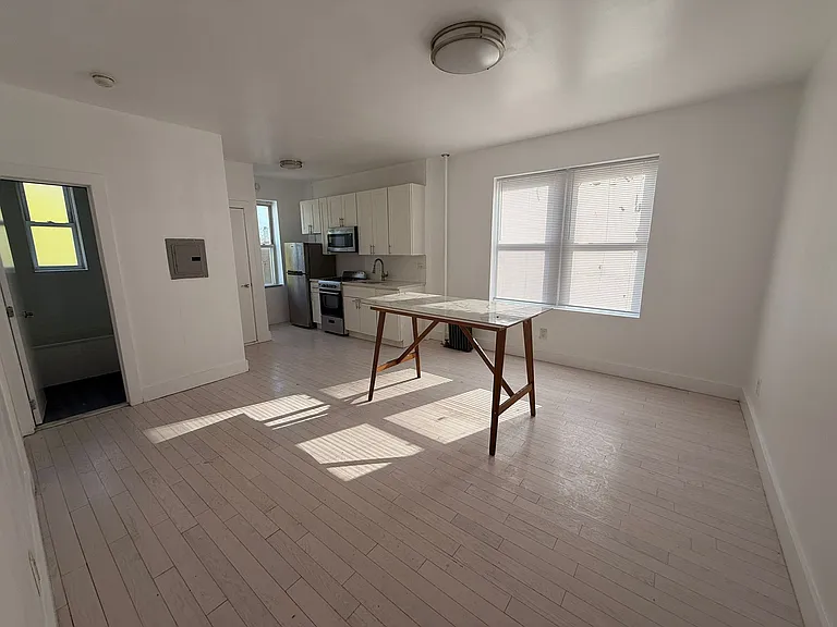 234 Garfield Ave #23E — Photo 3