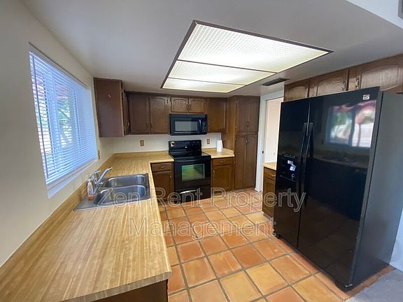 5th image of 1524 W Keating Ave