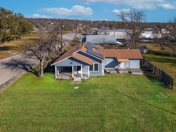 1318 Hanover St, Weatherford, TX 76086