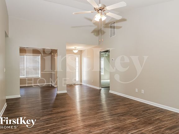 3rd image of 24 Brookridge Ct
