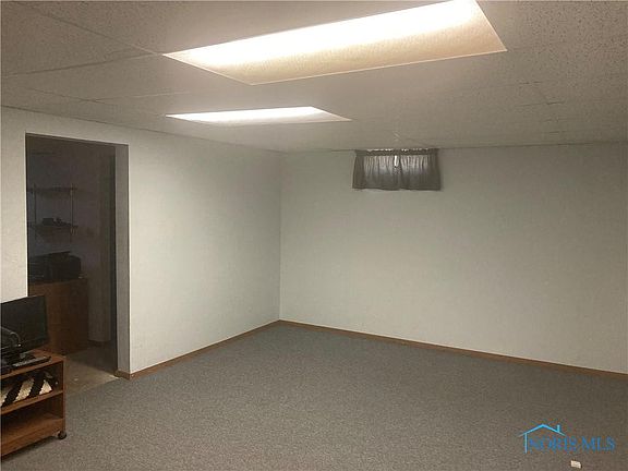 5th image of 820 Continental Dr