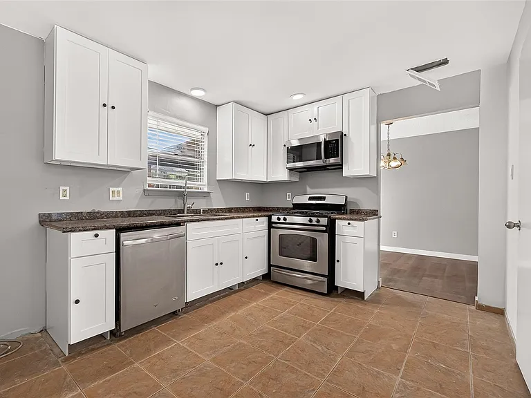 10814 Parkland Woods Dr — Photo 4