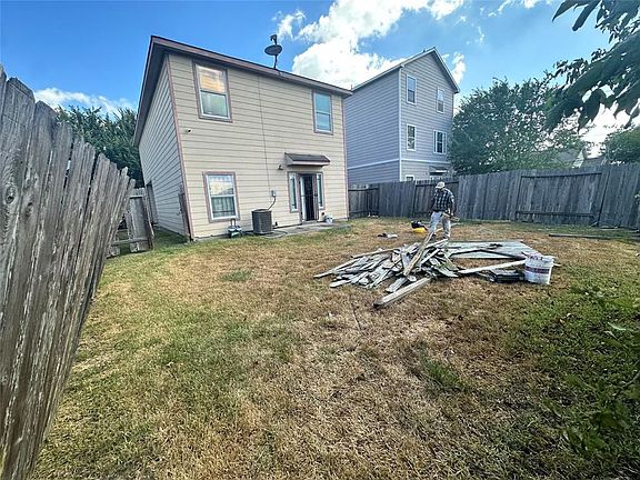 5th image of 4123 Nathans Park Pl