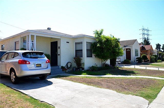 QUIET CUL DU SAC STREET WITH LONG TIME OWNERS