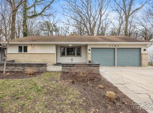 1182 Springwood Dr SE, Kentwood, MI