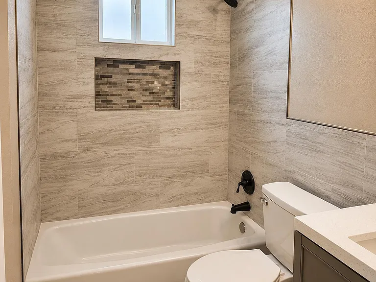 345 W 12th St #2 — Photo 11