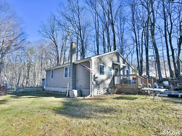 1605 Route 197, Woodstock, CT 06281