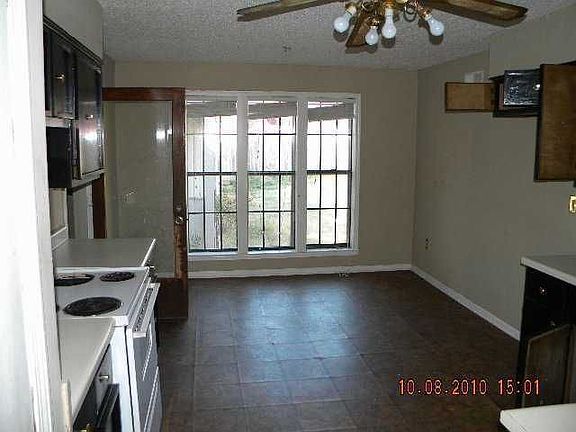5th image of 6012 Scarlet Leaf Dr