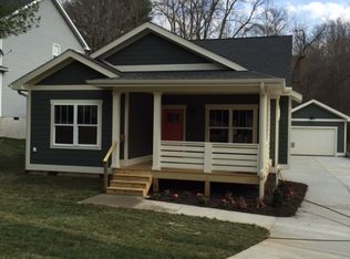 5 Forest Lake Dr, Asheville, NC 28803