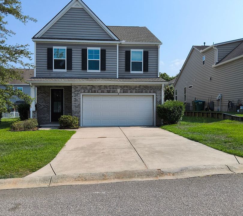 1st image of 4 Bradford Ct