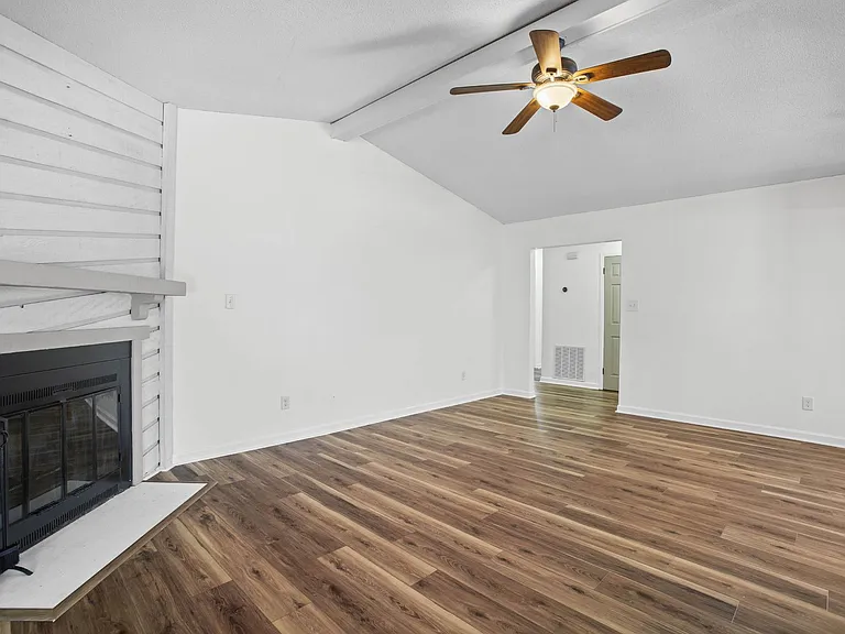 620 Shadowridge Rd — Photo 8
