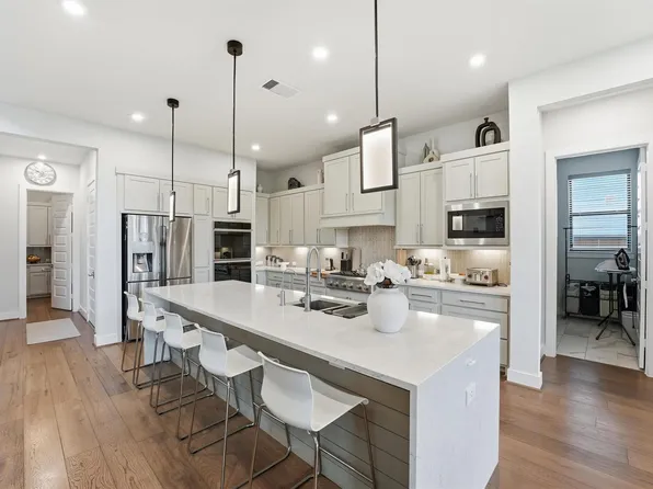 31 Welston Terrace Dr, Tomball, TX 77375