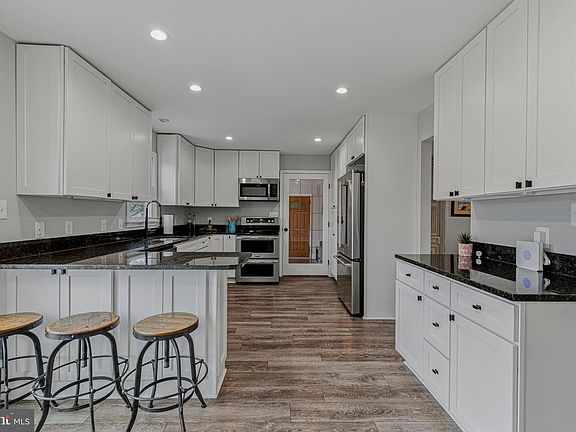5th image of 21804 Watson Rd
