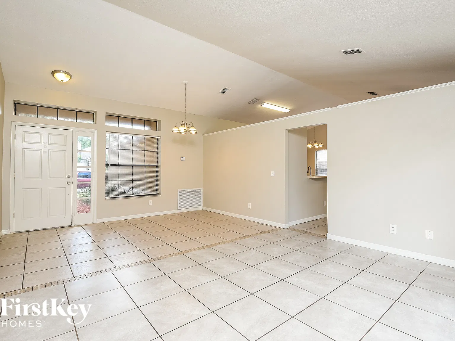 3 bed, 2.0 bath, 1535 sqft, $2,570 — Photo 3