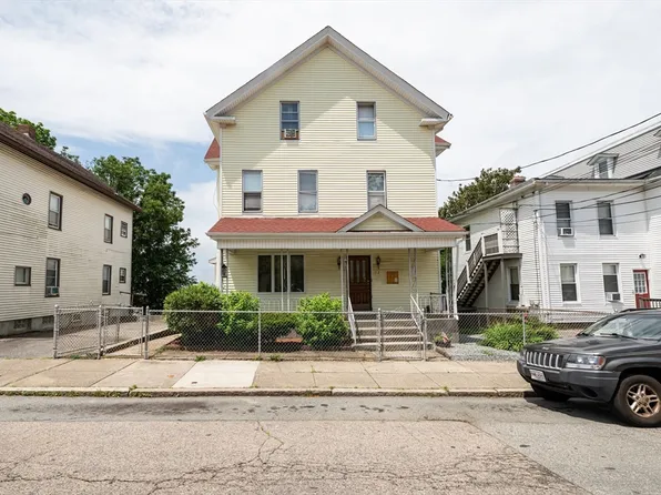 62 Barnaby St, Fall River, MA 02720