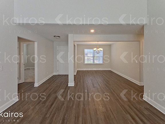 3rd image of 100 Dawn Ct