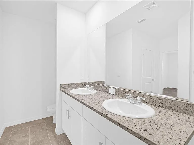5647 Nispero Way — Photo 24
