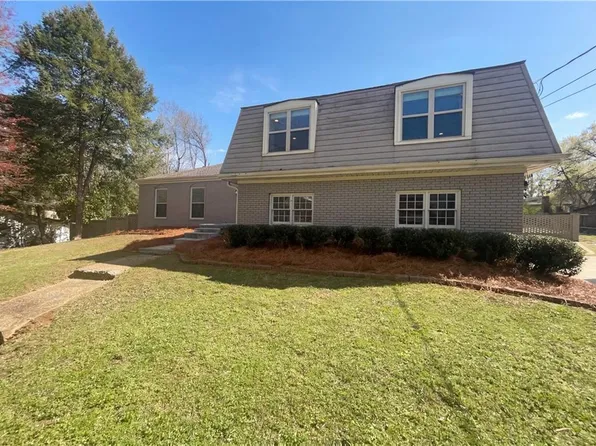 2770 Burtz Dr, Marietta, GA 30068