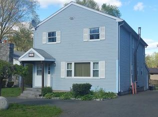 60 Cumberland Dr, Bridgeport, CT 06606