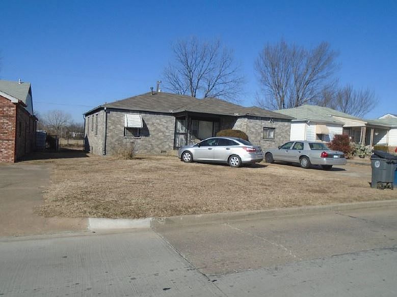2nd image of 2508 N Xanthus Ave