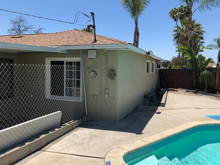 1598 Delany St — Photo 8
