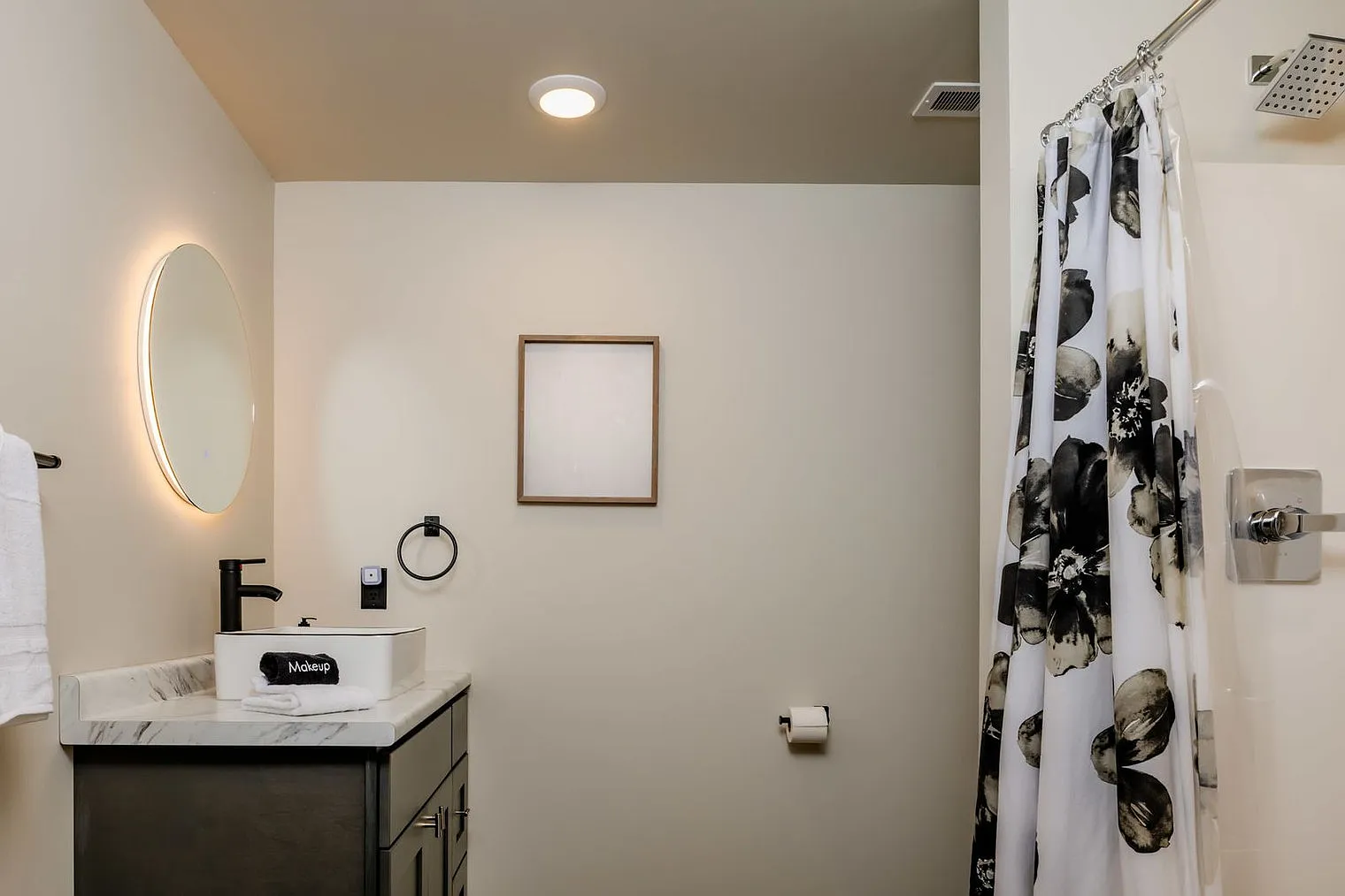 1 bed, 1.0 bath, 796 sqft, $2,942 — Photo 4