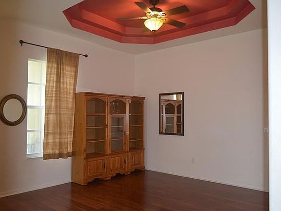 Dining Room with Tray Ceiling