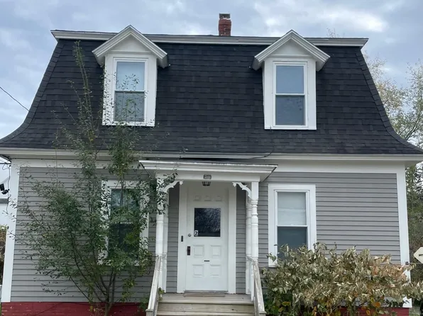 29 High St APT 3, Brunswick, ME 04011