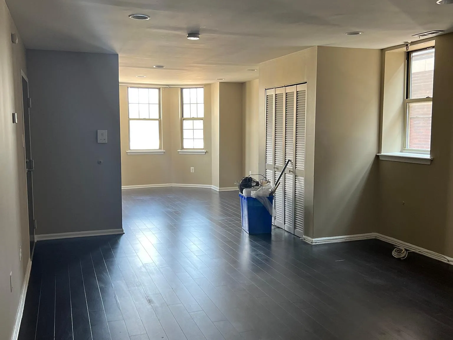 3 bed, 1.5 bath, $1,500 — Photo 3