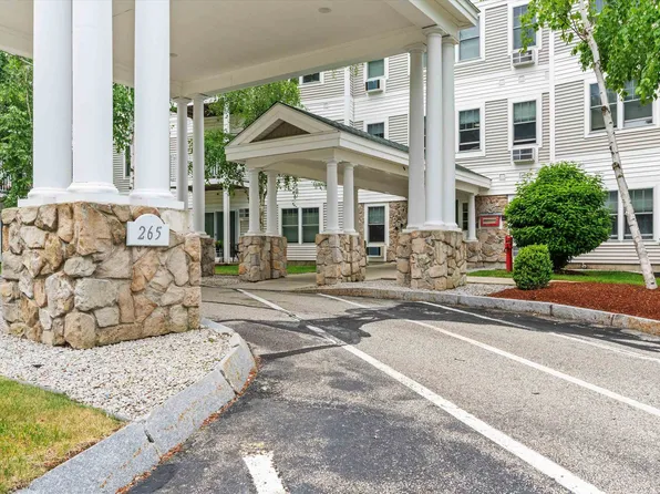 265 Edward J Roy Drive #211, Manchester, NH 03104